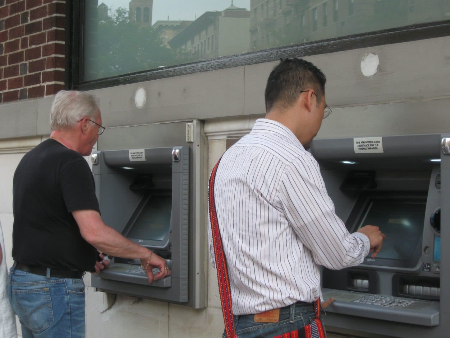 6 Tips for Protection at the ATM