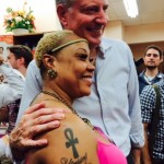 de Blasio and beauty salon customer