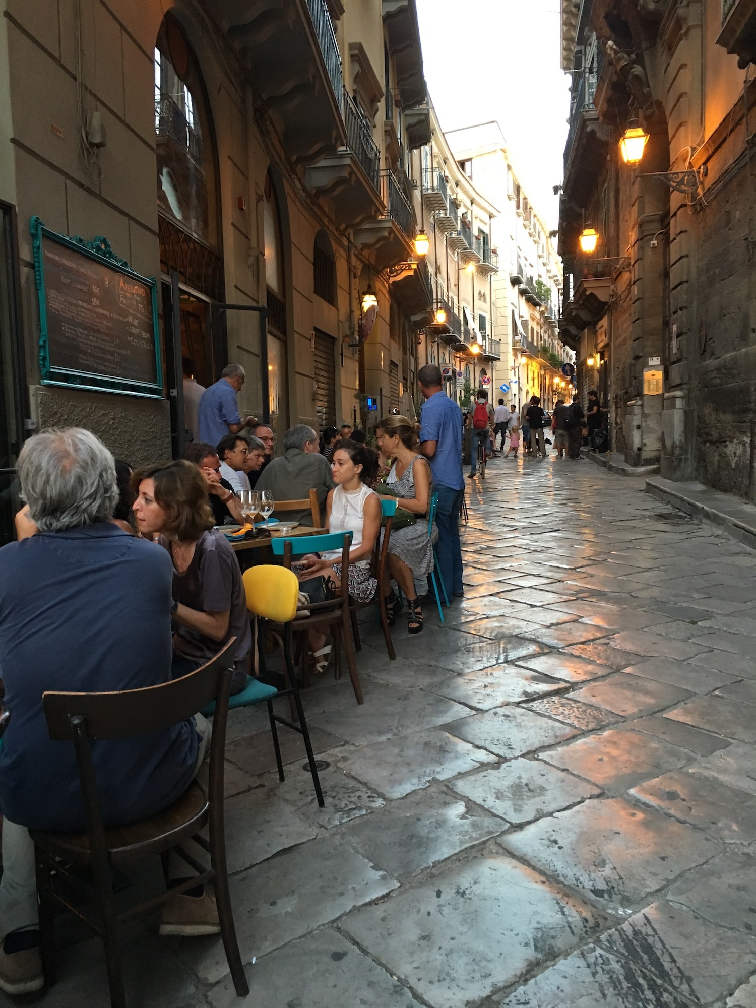 Palermo Street with tables. Photo by ConsumerMojo.com 