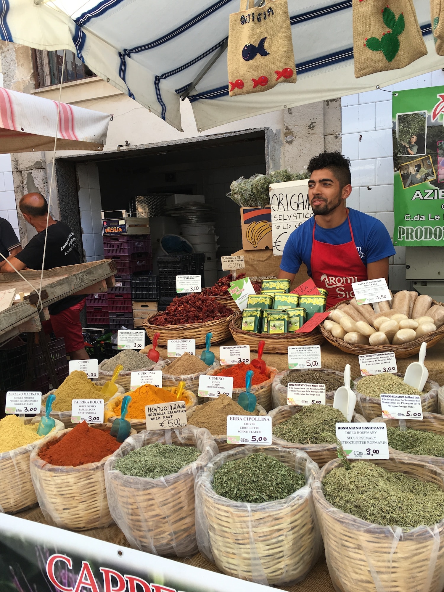 Alejandro Romano spice seller. Ortigia, Sicily. Photo by ConsumerMojo.com.