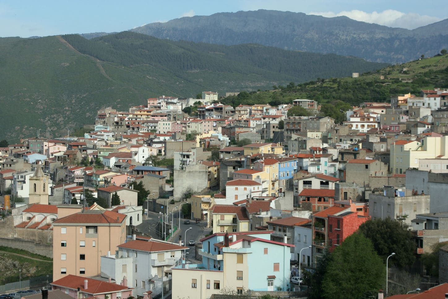 Exploring-Sardinia's-mountains-and-beaches