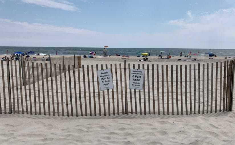 Some Beachgoers Wear Masks. More Should