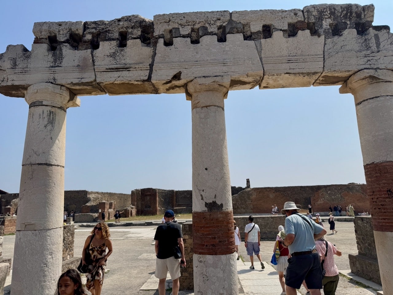 Forum at  Pompeii. Photo 
