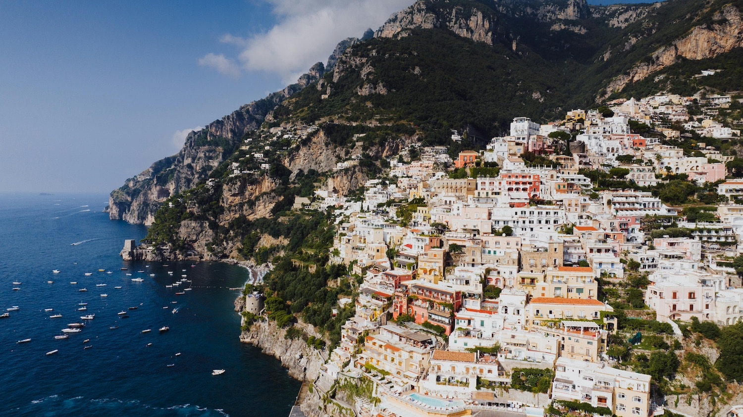 Town of Salerno. Courtesy pexels-kelly-1179532-19143169 (1)