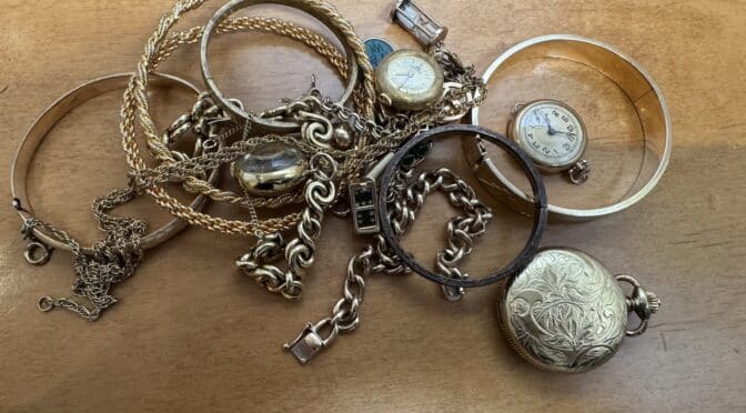 Tips to Sell Gold Jewelry