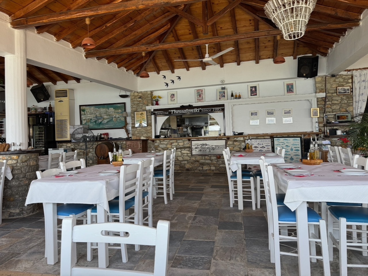 Taverna Thessaloniki interior Photo by ConsumerMojo.com